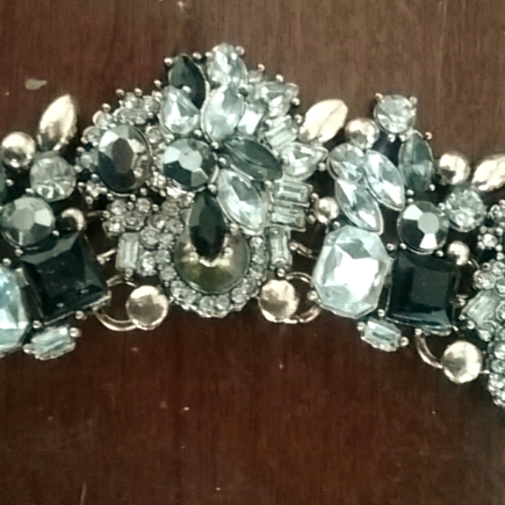 Necklace - Picture 3 of 5